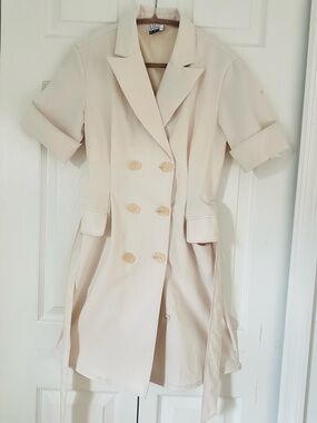 Cream Double-Breasted Short Sleeve Trench Coat Dress S size or USSize0-4 new